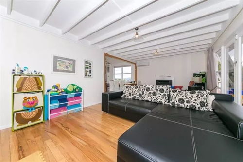 西區Massey 4房靜街住宅 翻新廚房浴室，出租潛力大，近購物中心與高速，自住投資兩相宜